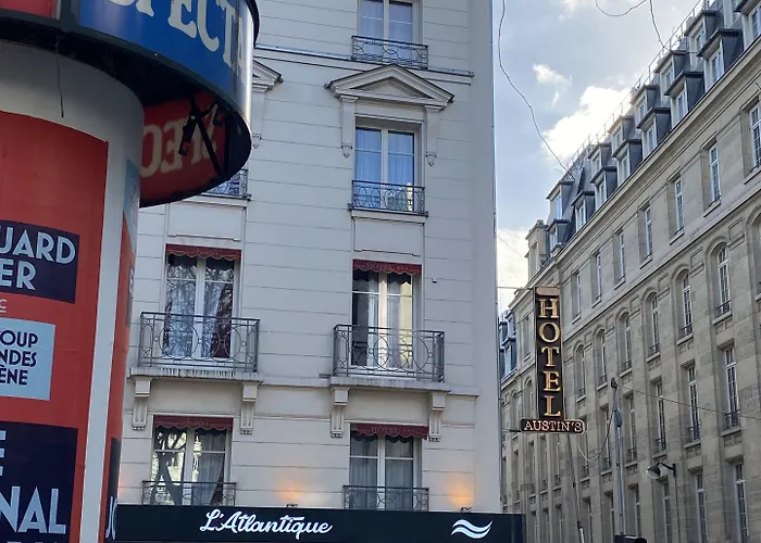 Austin's Saint Lazare Отель 3*