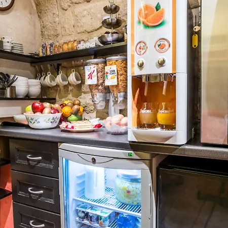 Szálloda Austin's Saint Lazare 3*