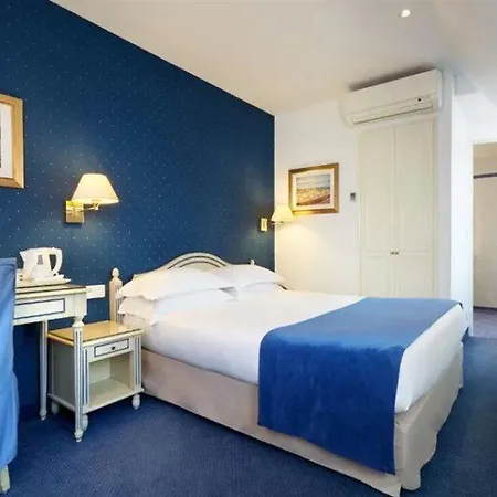 Austin's Saint Lazare Otel